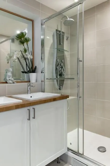 Vaugirard Lecourbe Appartement 2Br Avec Balcon Paříž